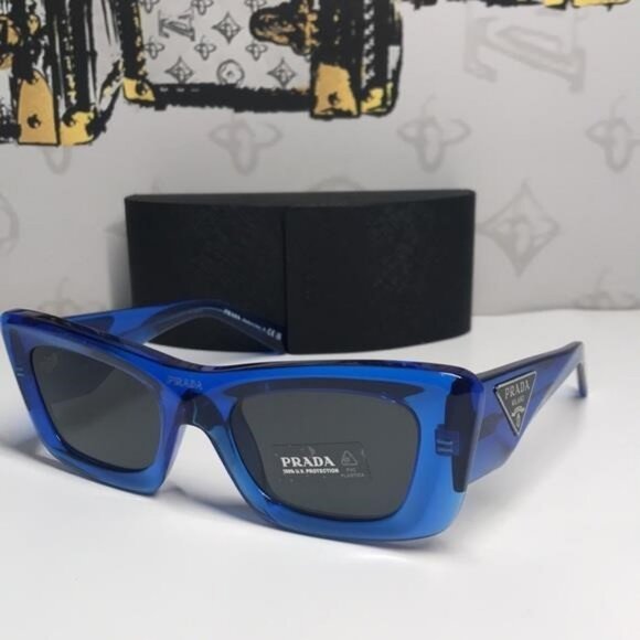 New Authentic Prada PR13Z Sunglasses – Blue Frame / Grey Lenses, Square Shape - Picture 7 of 14